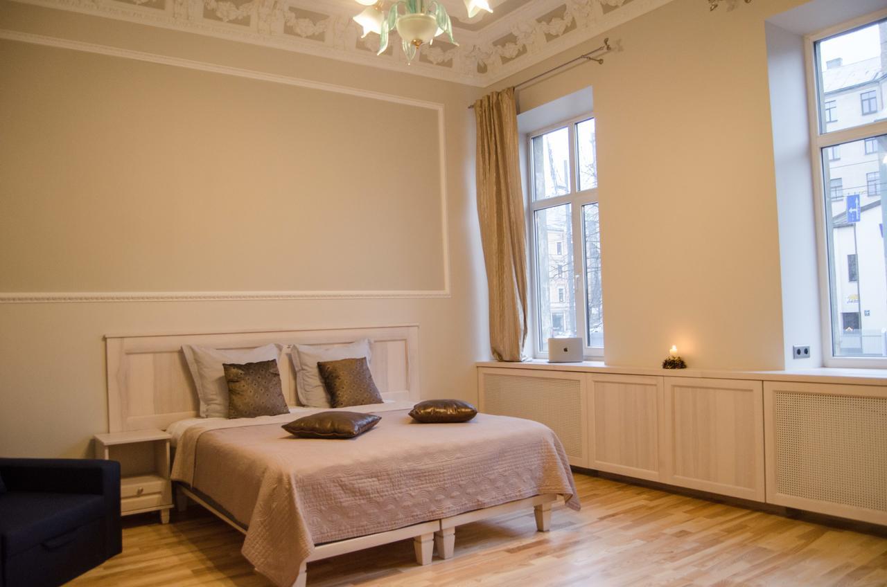 City Inn Riga Apartment, Barons Promenade With Parking Exterior photo